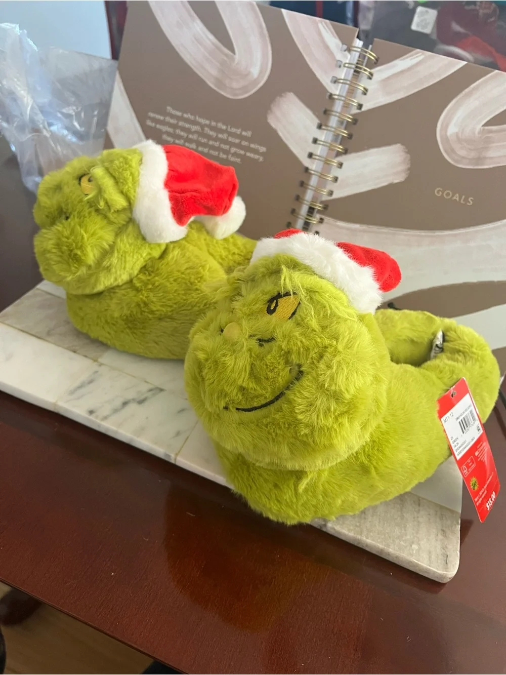 The Grinch Kids Holiday Slippers - Green (Kids 11-12)